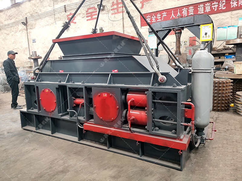 1208大型半自動液壓對輥破碎機發(fā)貨 破碎鵝卵石