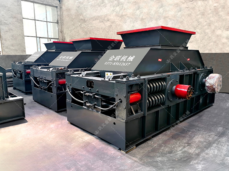 雙輥破碎機：破碎效率高，縮短生產(chǎn)周期