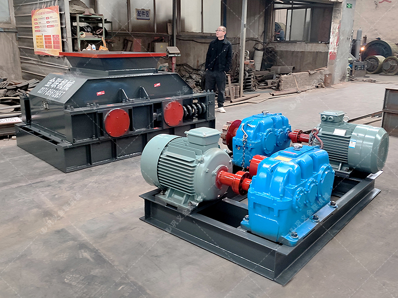 傳統(tǒng)破碎機(jī)處理廢渣總 “水土不服”？為何雙齒輥機(jī)型能輕松勝任？